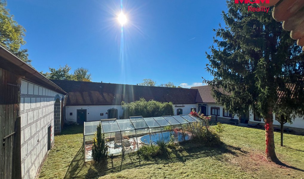 Prodej domu 661 m² s pozemkem 3 842 m², Přešťovice – náhled fotky 10