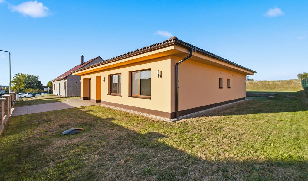 Prodej domu 128 m² s pozemkem 878 m², Benešov – náhled fotky 26