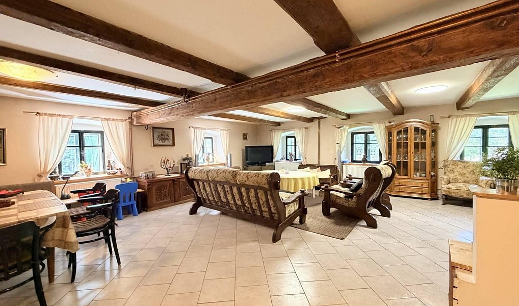 Prodej domu 200 m² s pozemkem 1 124 m², Klíny – náhled fotky 6