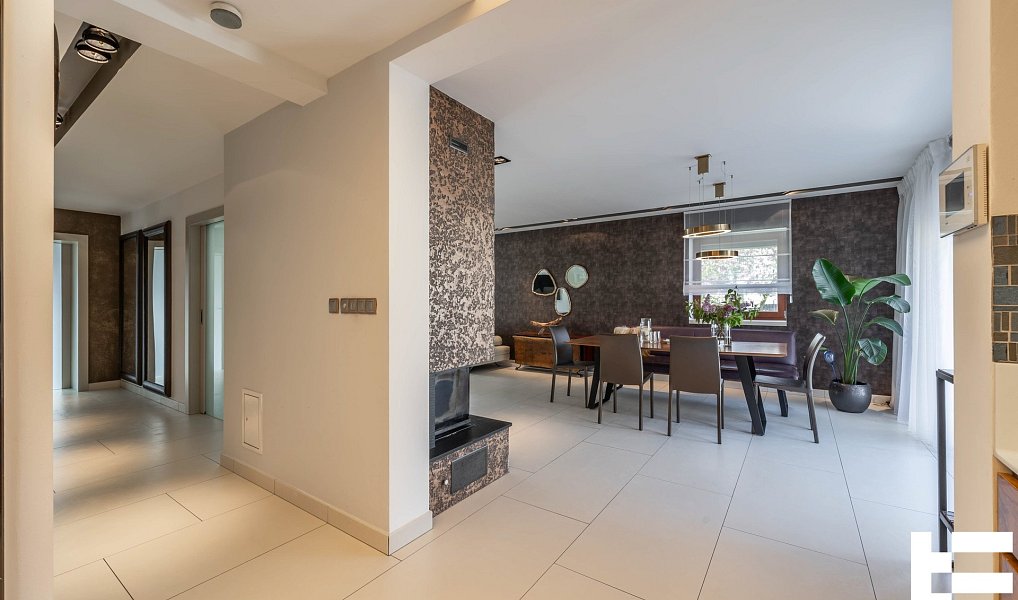 Prodej domu 227 m² s pozemkem 513 m², Zeleneč – náhled fotky 42