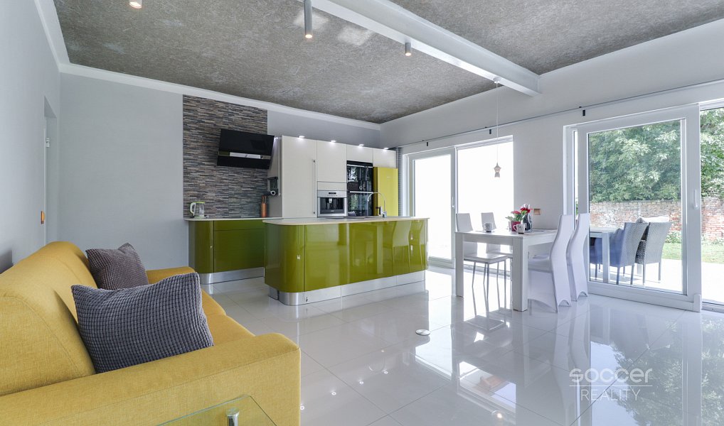 Pronájem bytu 1+kk 65 m², Vojkovice – náhled fotky 9