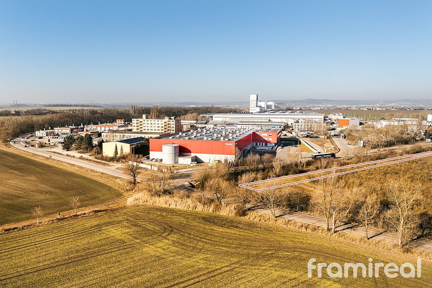 Prodej komerčního pozemku 1 525 m² — photo 4