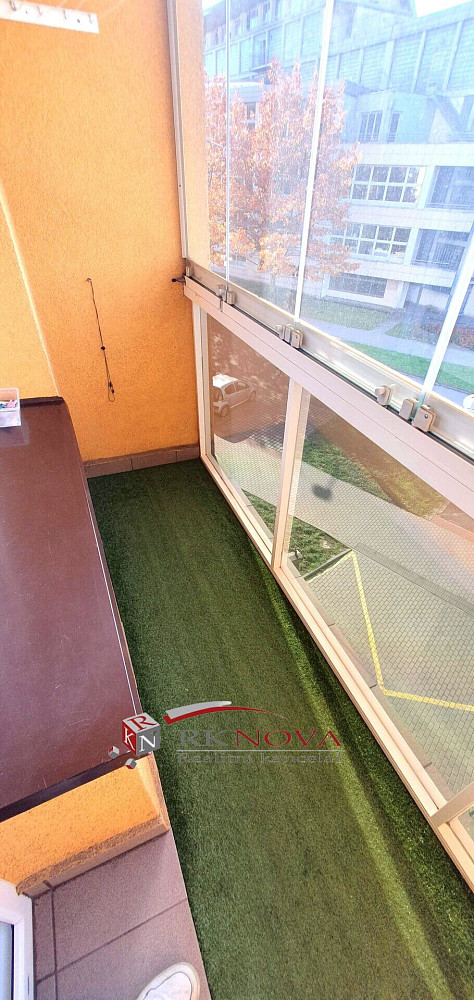 Pronájem bytu 1+kk 33 m² — photo 3