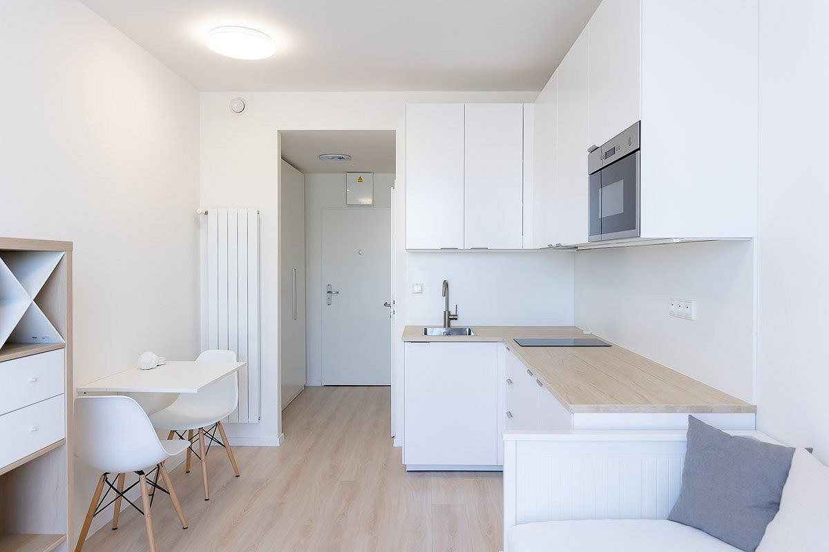 Pronájem bytu 1+kk 18 m² — photo 2