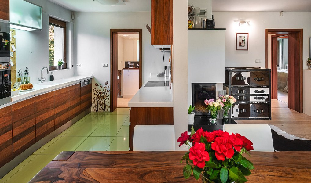 Prodej domu 270 m² s pozemkem 2 041 m², Praha – náhled fotky 4