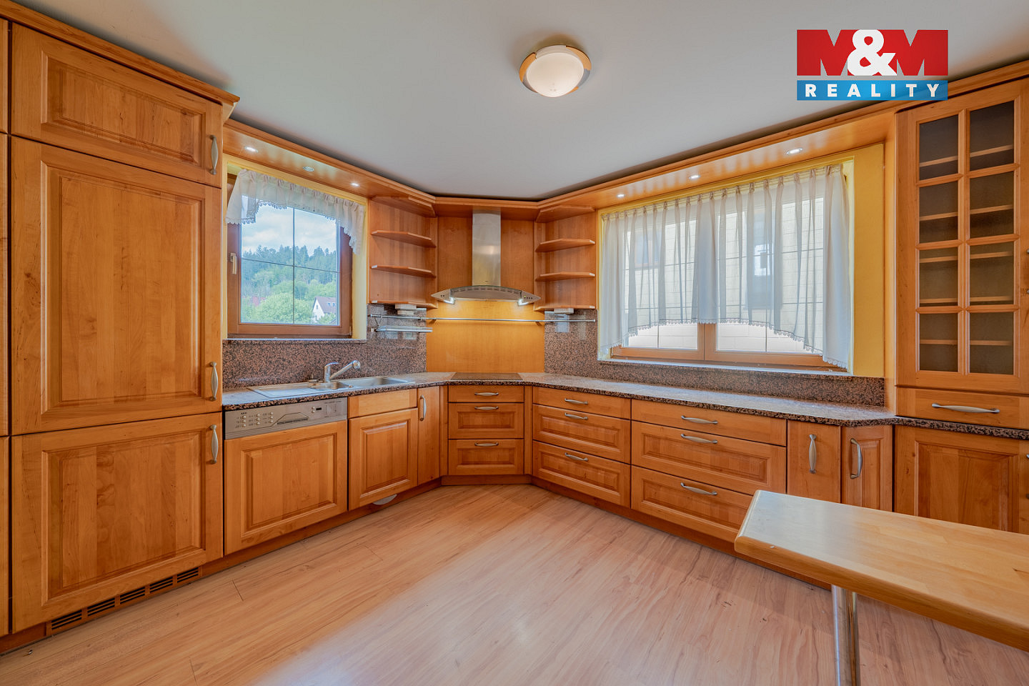 Prodej domu 100 m² s pozemkem 642 m² — photo 3