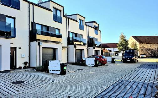 Prodej domu 164 m² s pozemkem 293 m², Jezdecká, Tursko, okres Praha-západ