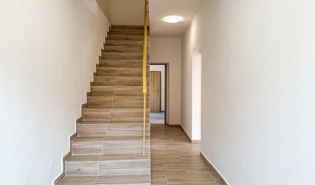 Prodej domu 182 m² s pozemkem 284 m², Seloutky – náhled fotky 16