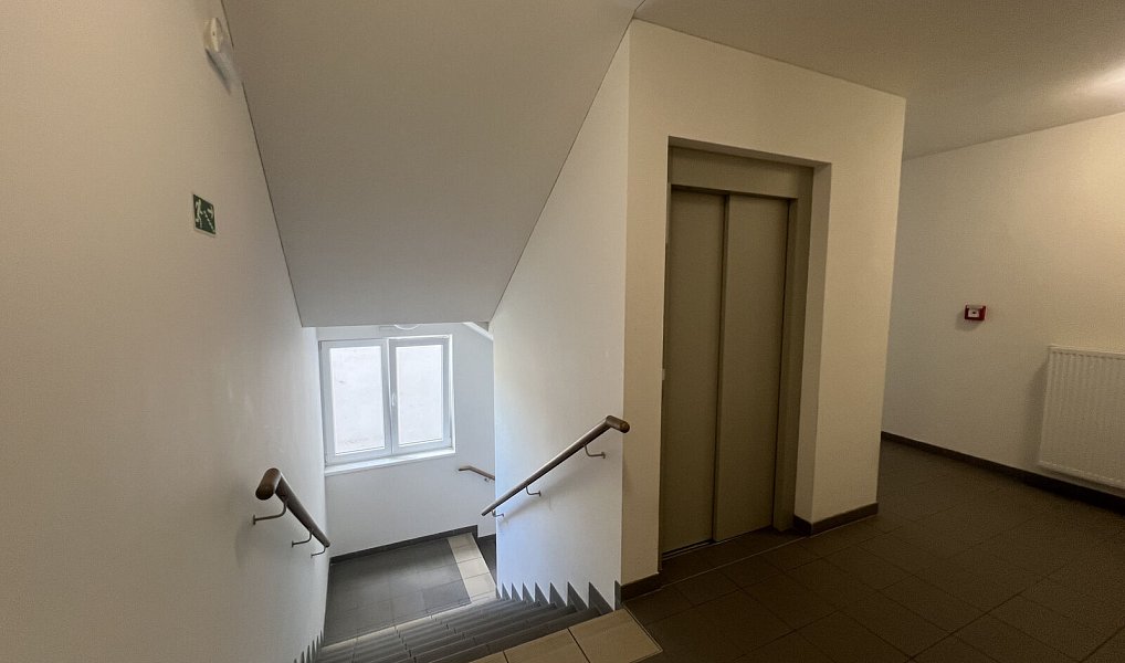 Pronájem bytu 4+kk 85 m², Praha – náhled fotky 24