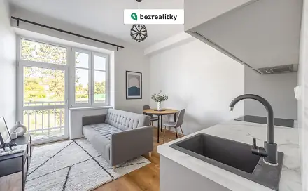 Prodej bytu 2+kk 54 m², Stehlíkova, Slaný, okres Kladno