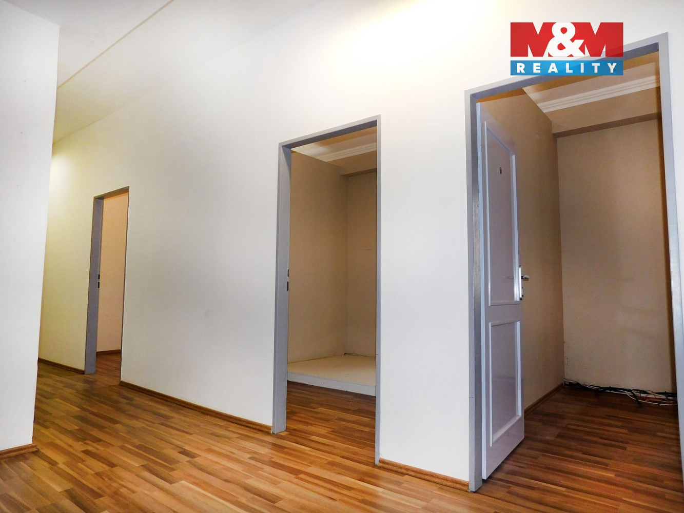 Pronájem obchodních prostor 150 m² — photo 2