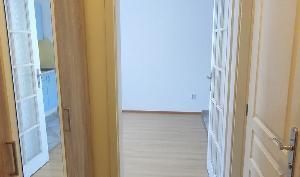 Prodej bytu 1+kk 30 m², Praha – náhled fotky 9