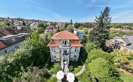 Pronájem domu 493 m² s pozemkem 1 074 m², Malá, Praha 6 - Střešovice