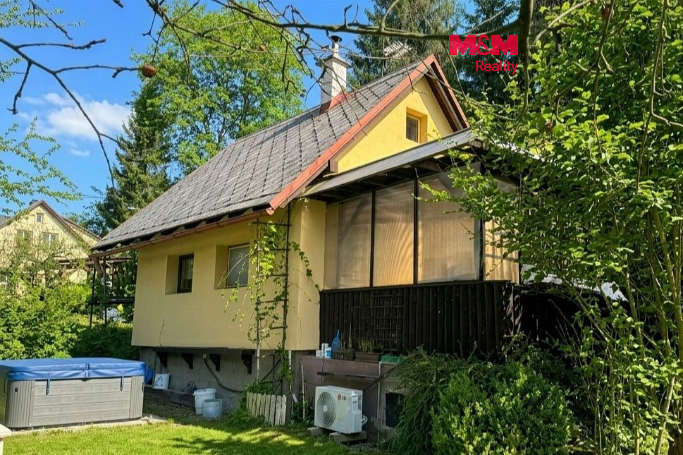 Māja, 77 m², zeme 722 m²