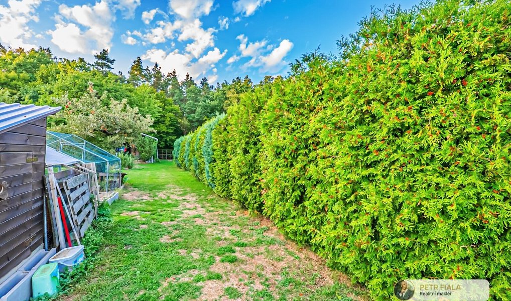 Prodej stavebního pozemku 1 000 m², Čisovice – náhled fotky 19