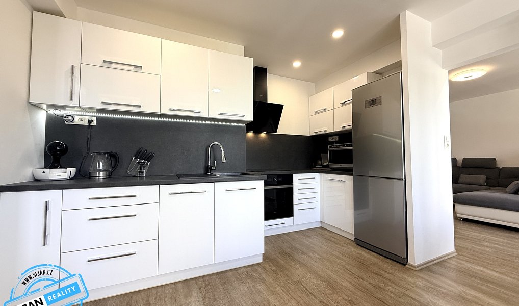 Prodej bytu 3+1 77 m², Krnov – fotka 1 z 18