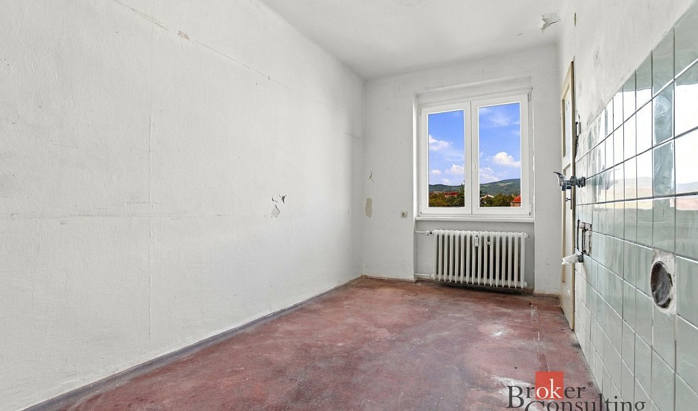 Prodej bytu 2+1 63 m², Ostrov – náhled fotky 3