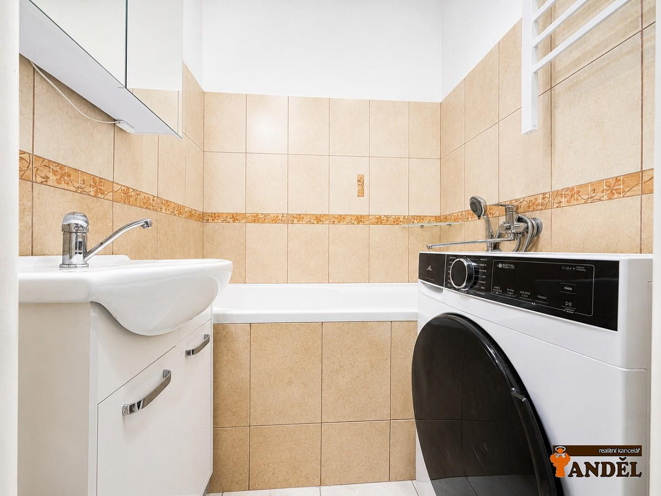 Prodej bytu 3+1 62 m² — photo 2