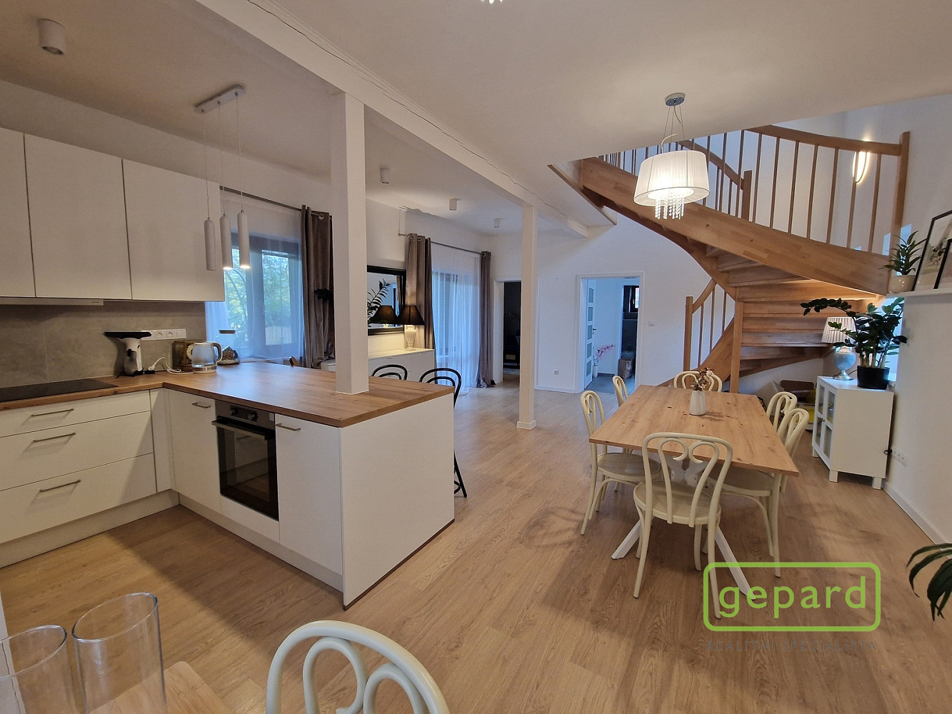 Prodej domu 175 m² s pozemkem 390 m² — photo 5
