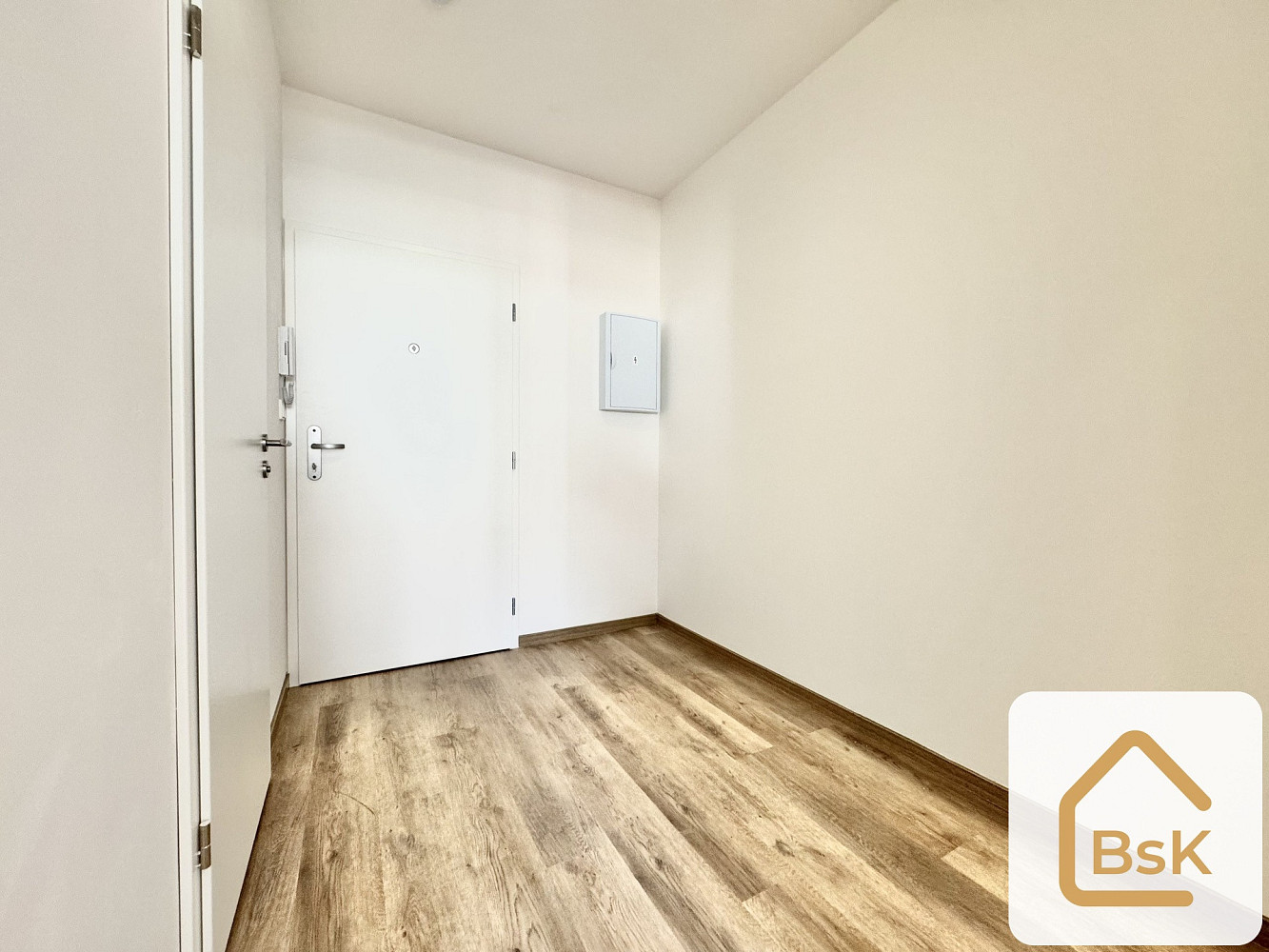 Pronájem bytu 1+kk 44 m² — photo 5