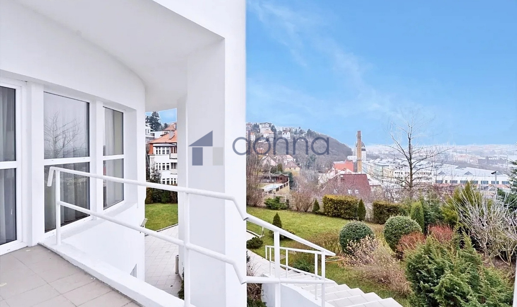 Pronájem kanceláře 839 m² – fotografie 3