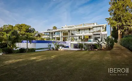Prodej domu 2 173 m² s pozemkem 3 830 m², Sotogrande, Španělsko