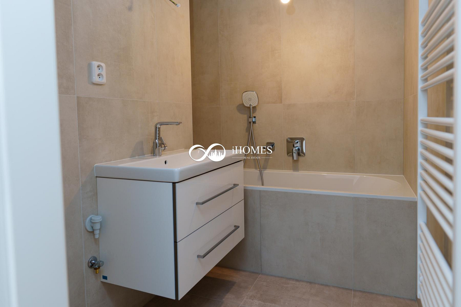 Prodej bytu 2+kk 63 m², Praha