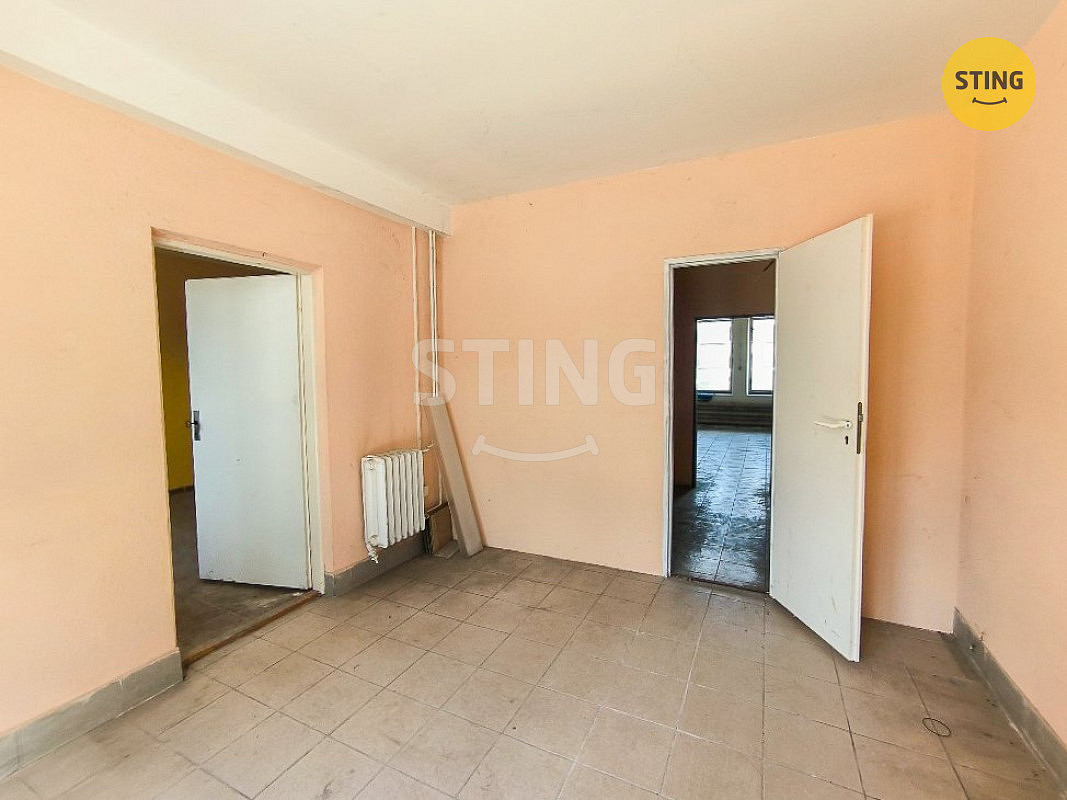 Pronájem výrobních prostor 106 m² – fotografie 4