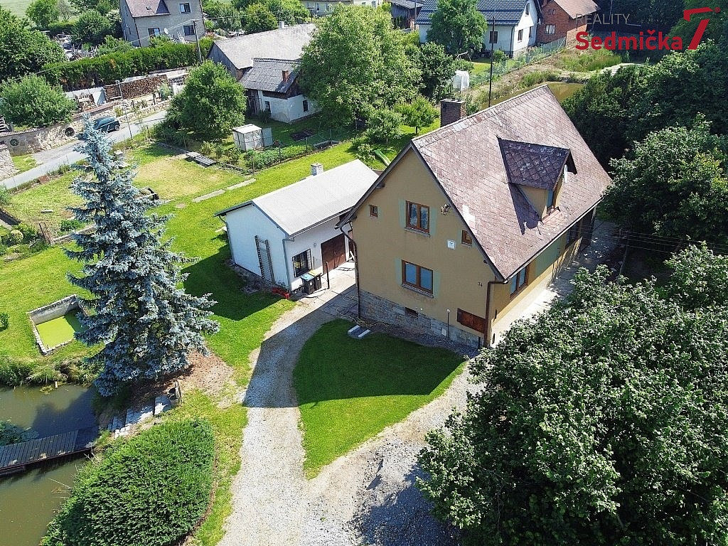 Prodej domu 131 m² s pozemkem 4 193 m²