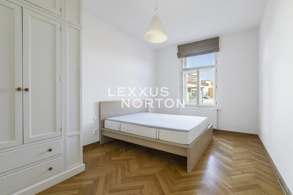 Pronájem bytu 4+kk 102 m² – pohled 6