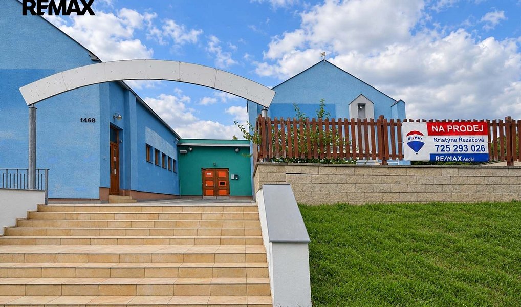 Prodej obchodních prostor 456 m², Beroun – fotka 1 z 15