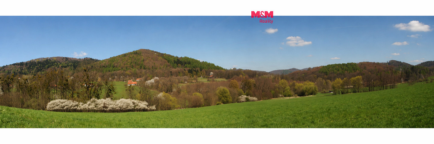 Prodej stavebního pozemku 993 m²