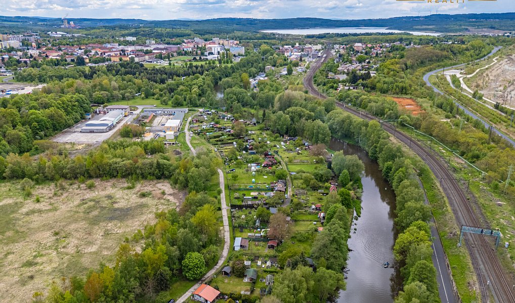 Prodej zahrady 450 m², Sokolov – náhled fotky 10