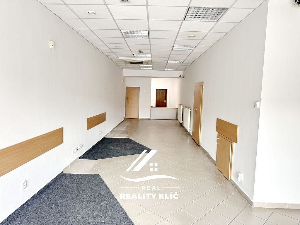 Pronájem obchodních prostor 127 m² – fotografie 2