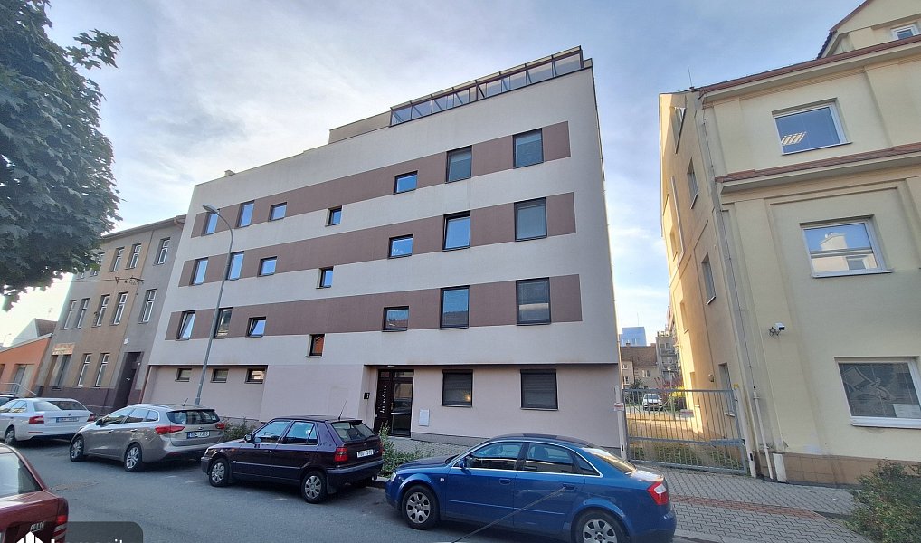 Pronájem bytu 2+kk, 55 m², Zelené Předměstí - Pardubice, Pardubice