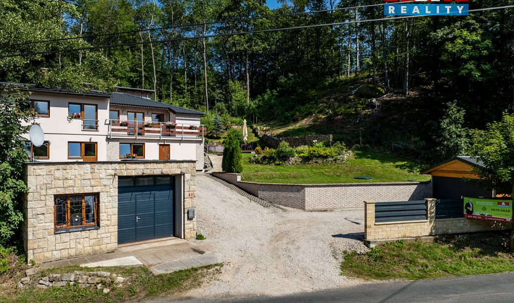 Prodej ubytovacího objektu 340 m², Janov nad Nisou – náhled fotky 22