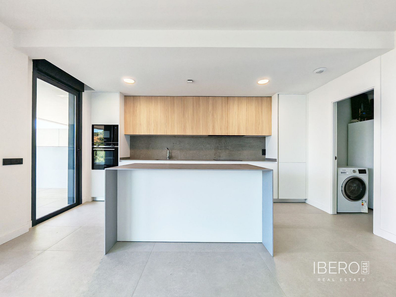 Piso 4+kk – Marbella, Rio Real - Más