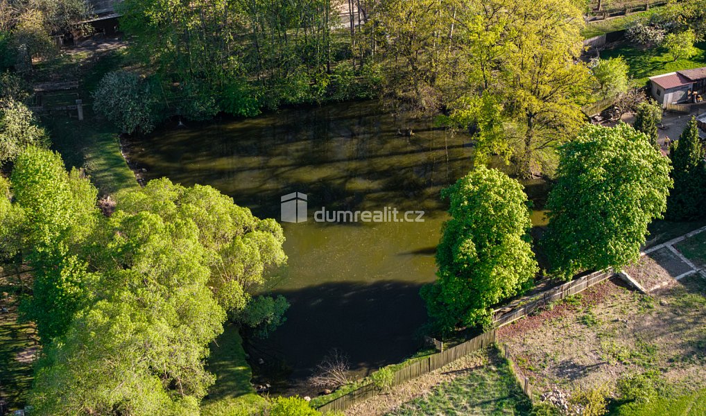 Prodej domu 266 m² s pozemkem 6 387 m², Pyšely – náhled fotky 45