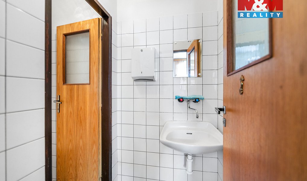 Prodej ubytovacího objektu 371 m², Pšov – náhled fotky 27
