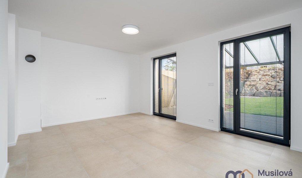 Pronájem domu 92 m² s pozemkem 300 m², Újezdeček – náhled fotky 4