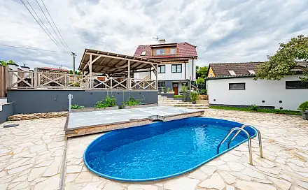 Prodej domu 234 m² s pozemkem 521 m², Roztoky, okres Rakovník