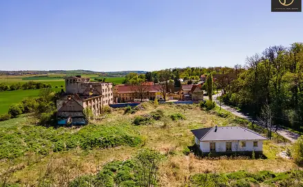 Prodej stavebního pozemku 8 827 m², Liběšice - Dobříčany, okres Louny