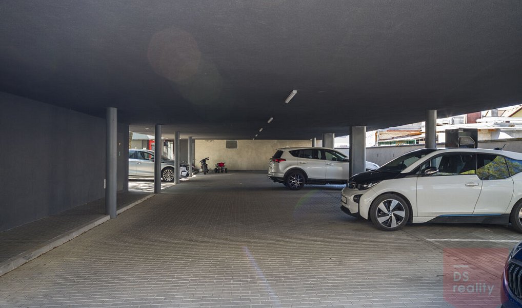 Prodej bytu 2+kk 79 m², Praha – náhled fotky 14