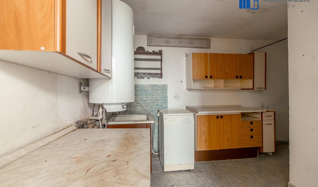 Prodej domu 120 m² s pozemkem 626 m², Trmice – náhled fotky 24
