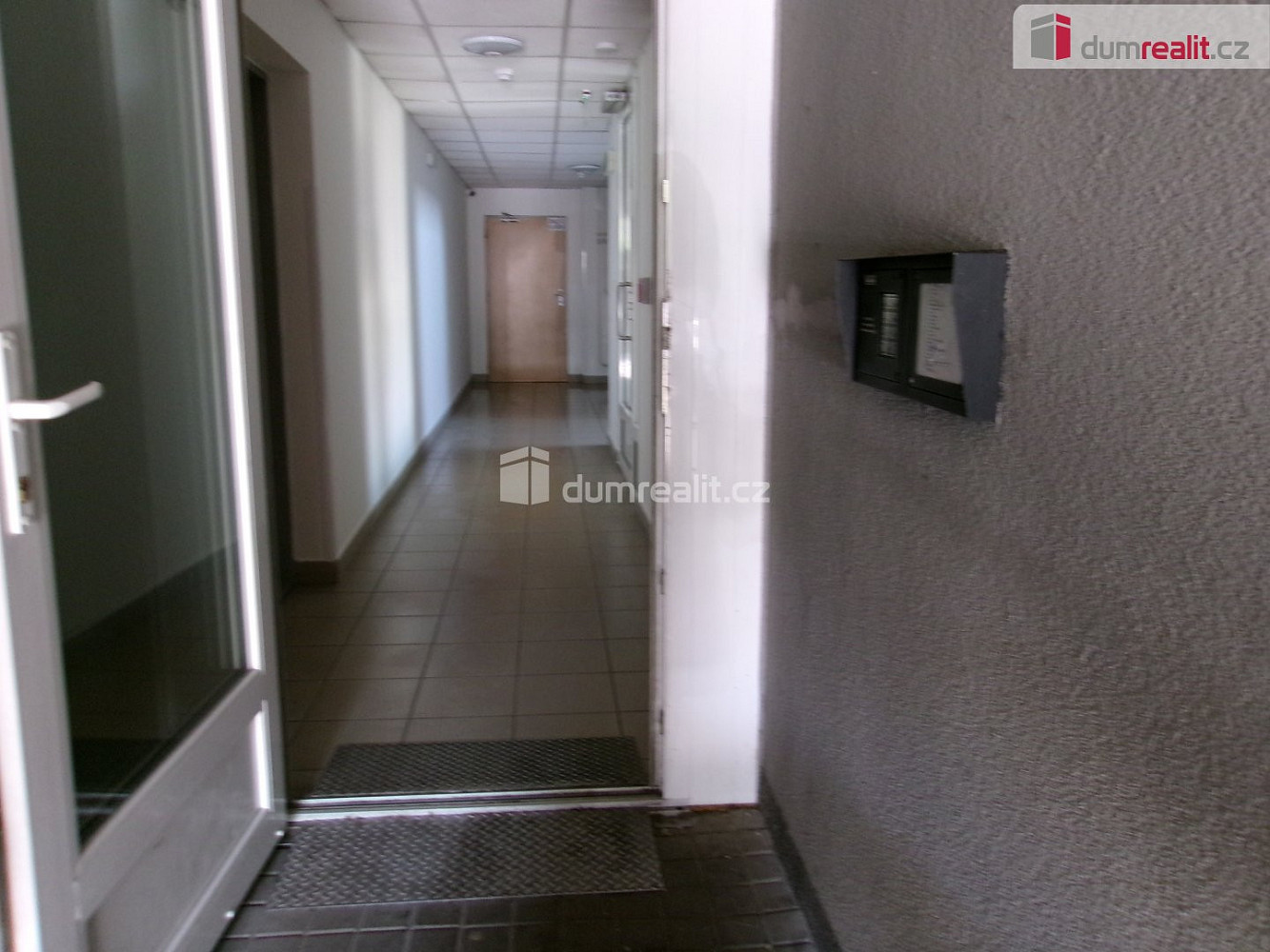 Pronájem bytu 1+kk 39 m² – fotografie 4