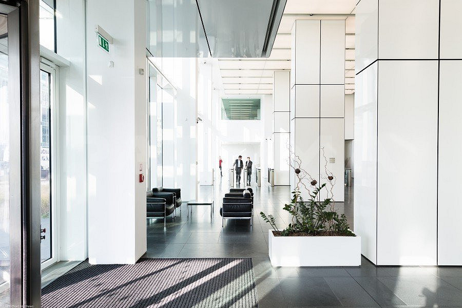 Pronájem kanceláře 372 m² – fotografie 4