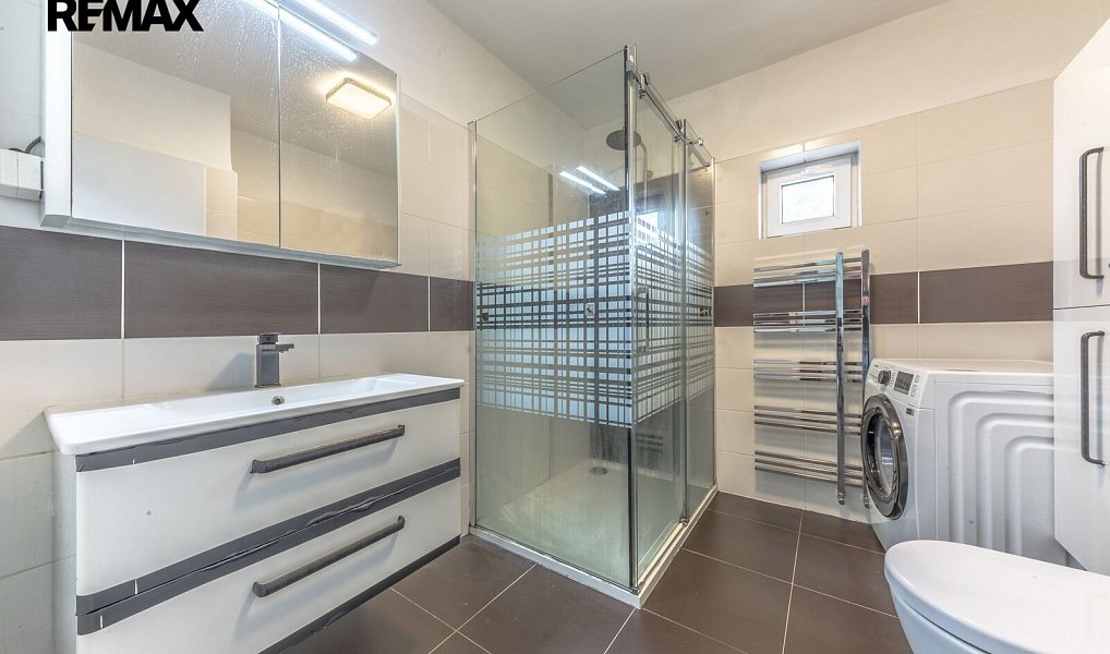 Prodej domu 189 m² s pozemkem 647 m², Praha – náhled fotky 6
