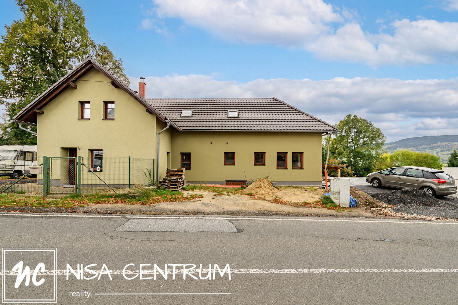 Pronájem bytu 3+kk 64 m²