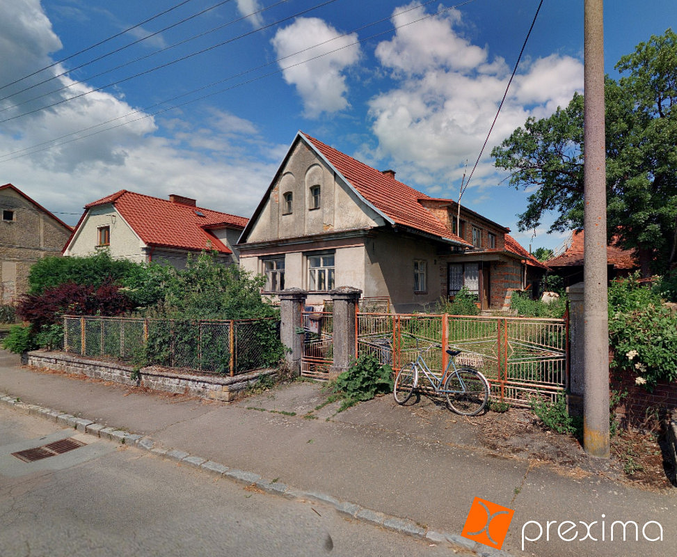 Prodej domu 195 m² s pozemkem 1 540 m²
