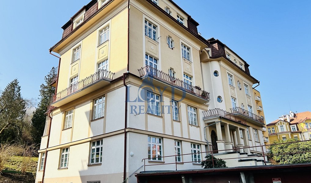 Prodej bytu 2+1 92 m², Karlovy Vary – náhled fotky 28